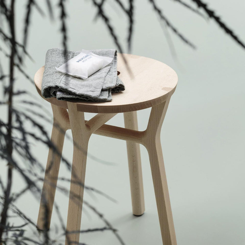 Stool AFFI by Giulio Iacchetti 02
